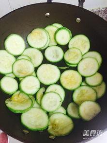 剩下的瓜怎么吃才好吃视频,剩瓜变美味，创意烹饪指南