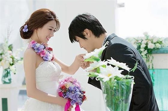 新婚夫妻吃瓜视频大全集,新婚夫妻吃瓜视频大全集回顾