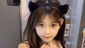 小霸王吃瓜视频在线播放,带你领略网络热点的魅力瞬间